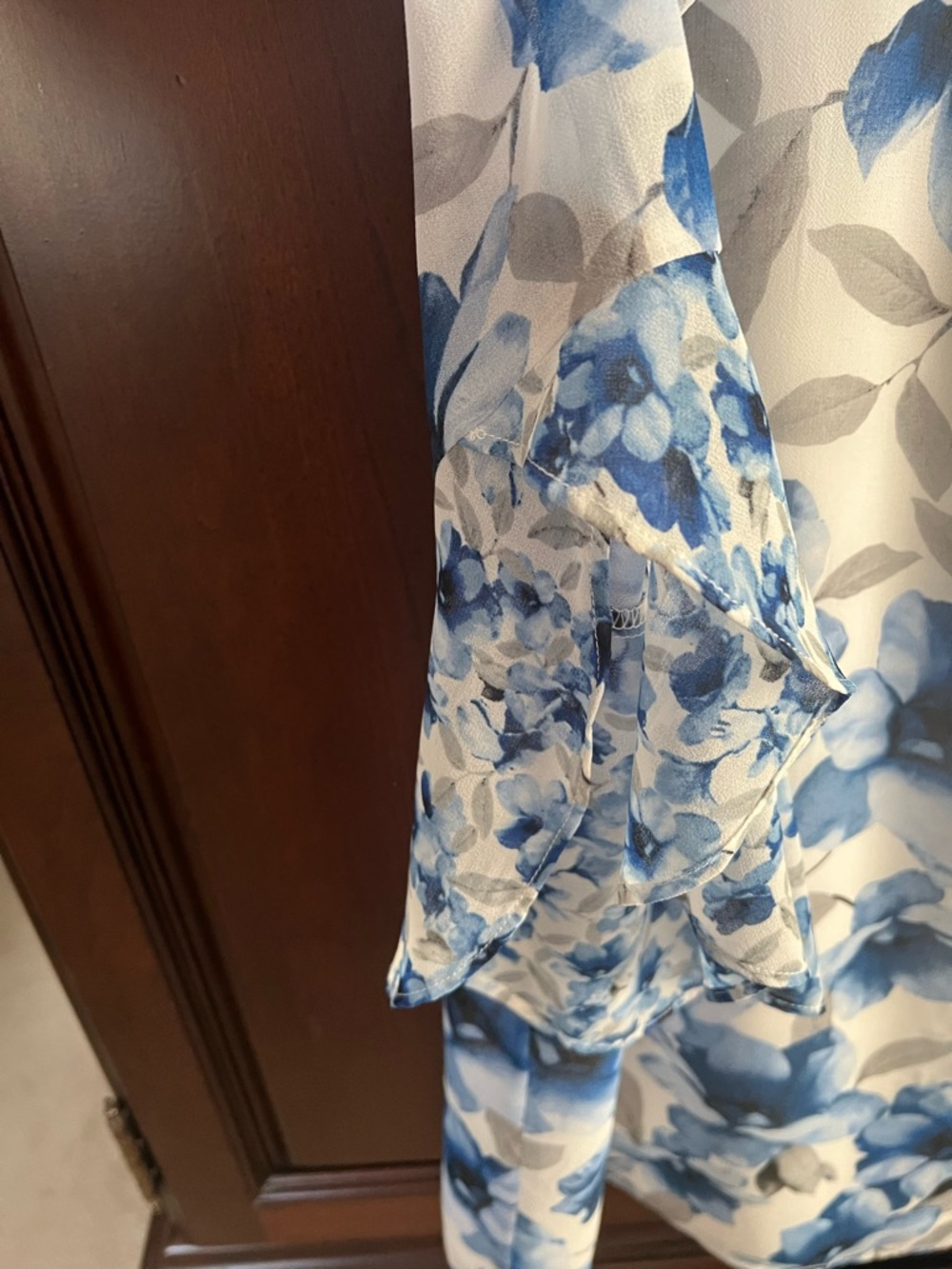 Calvin Klein White and Blue Floral V-Neck Blouse - Picture 3 of 4